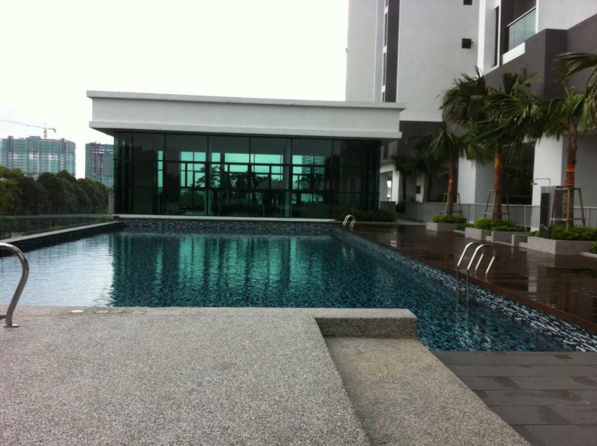 Skyloft Muslim Suite Johor Bahru Exterior photo